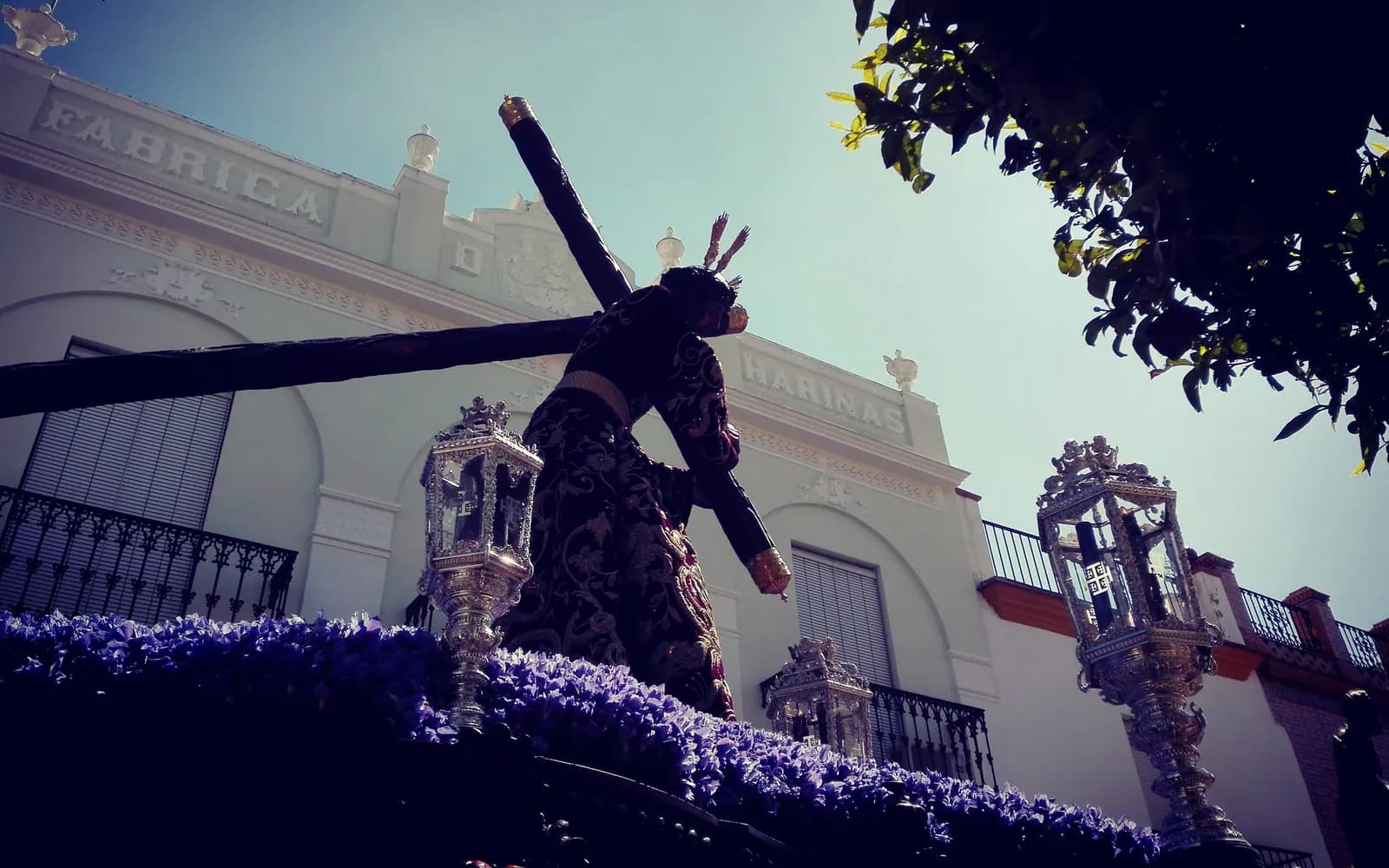 Semana Santa de Sevilla. Foto: José Manuel de Laá Artacho (CC BY-SA 4.0).