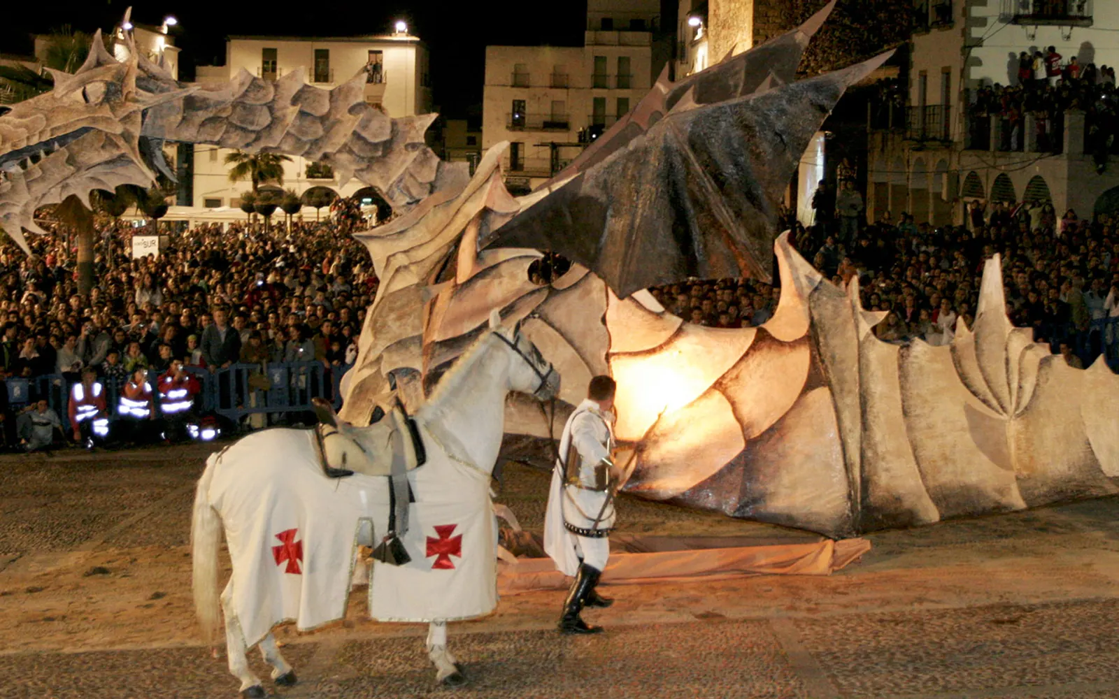 Fiesta de San Jorge. Imagen externa: Turespaña / Spain.info.