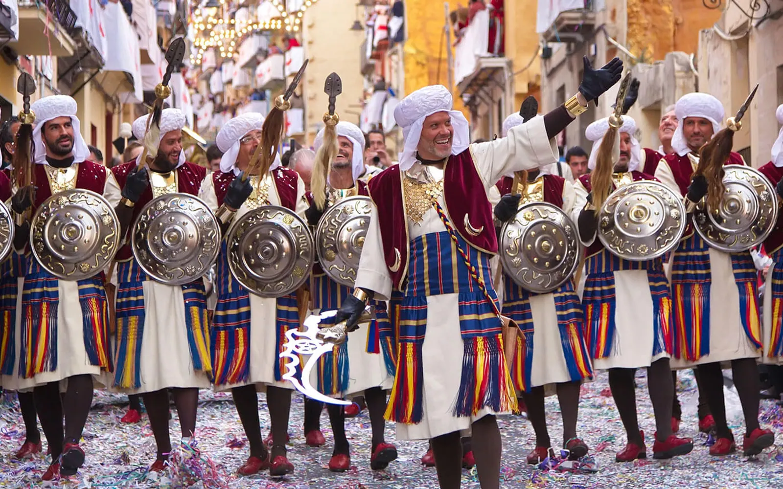Fiestas de Moros y Cristianos de Alcoy-Alcoi. Imagen externa: Turespaña / Spain.info.