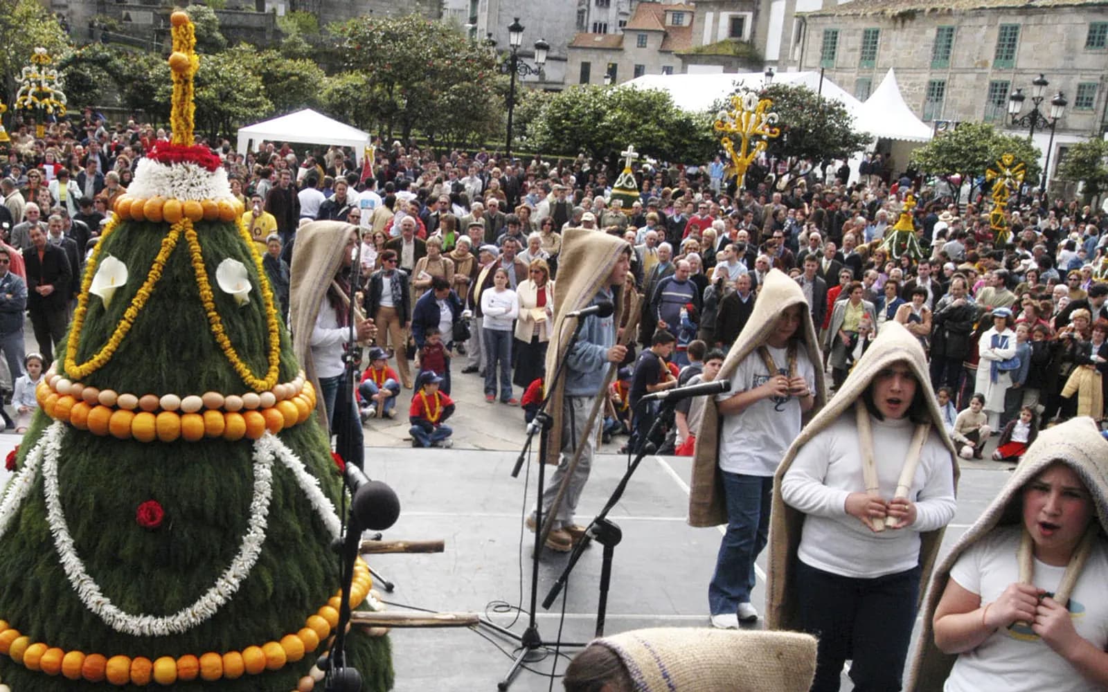 Festa dos Maios Pontevedra. Imagen externa: Turespaña / Spain.info.